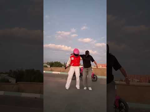 نبغي نزعق معاها تلوي عليا نيفها