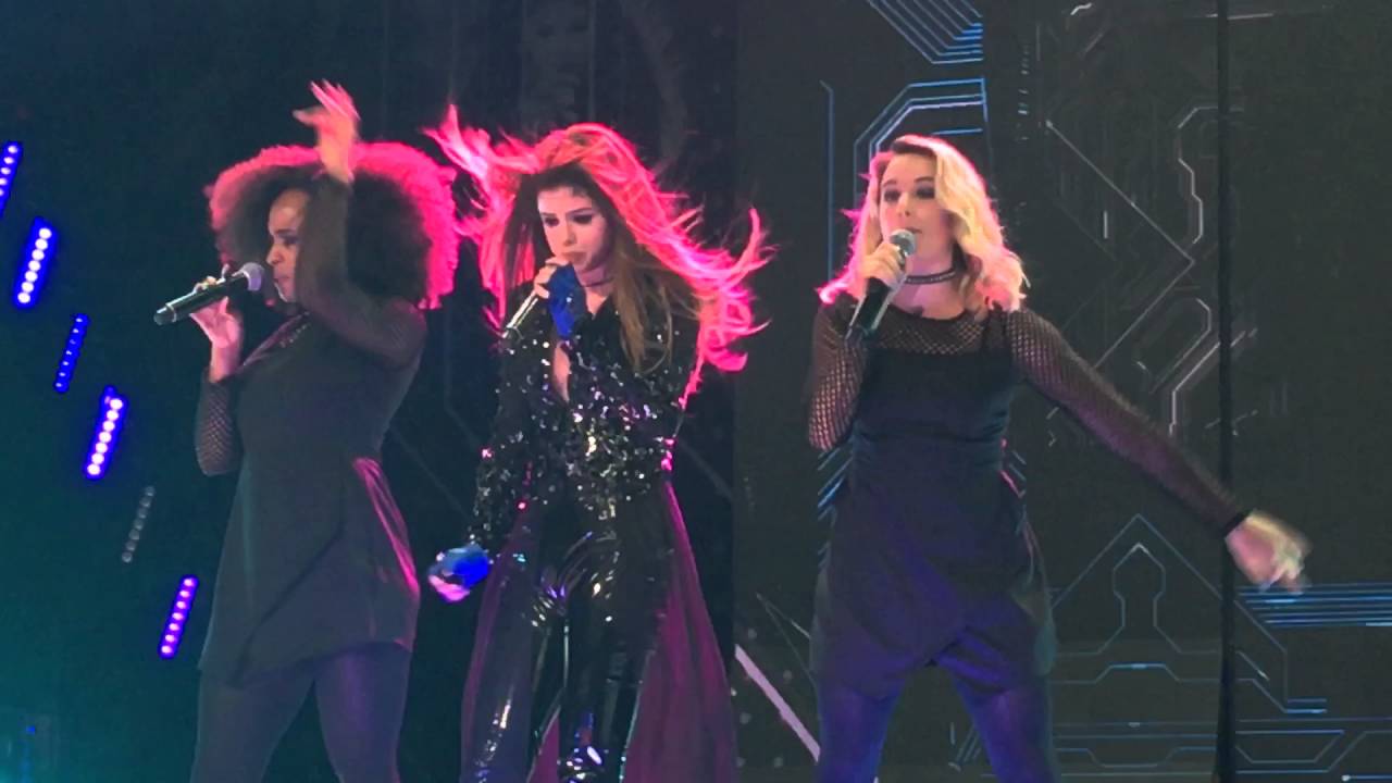 Selena Gomez - Love You Like A Love Song - Revival Tour - 2016-06-28 - Xcel Energy Center; St Paul