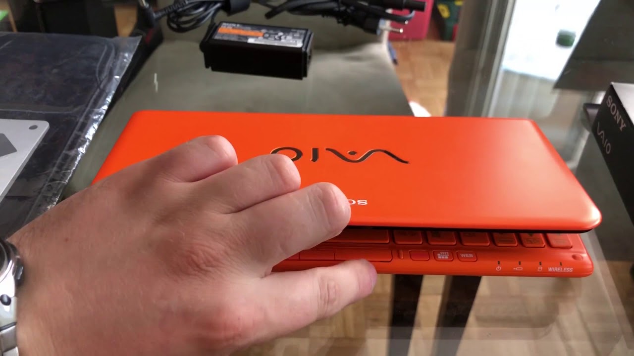 ソニー　Vaio オレンジ Sony Vaio P Second Generation Review