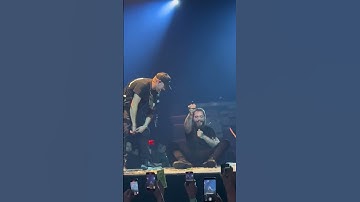 Thumbnail of Post Malone ubriaco al concerto