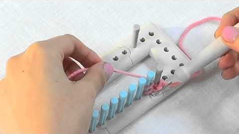 Loom Knitting: How to Cast On for Single Knitting