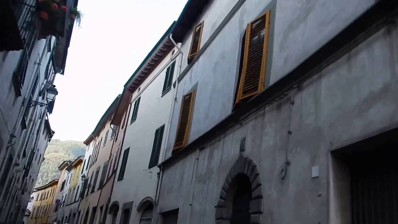 Borgo a Mozzano - volta pelo centro da cidade