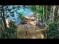 Build a protective arch for the vegetable garden. Life on a floating house