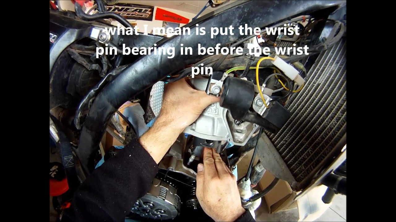 GasGas EC300 piston/ring/cylinder install