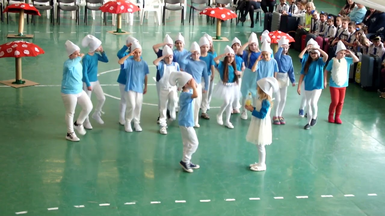 Hort 2025. Farsang/2.osztály-Hupikék törpikék