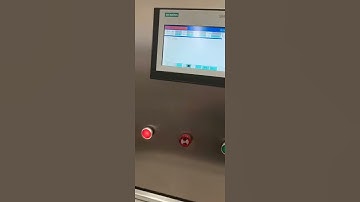 The pressure gauge fatigue test bench is working