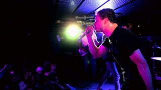 Touché Amoré feat Jordan Dreyer from La Dispute (live at Le Batofar, Paris France) 25/07/2011