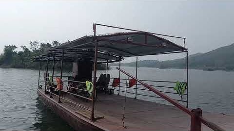 Hồ thủy điện Thác Bà, anh em rủ nhau đi câu cá