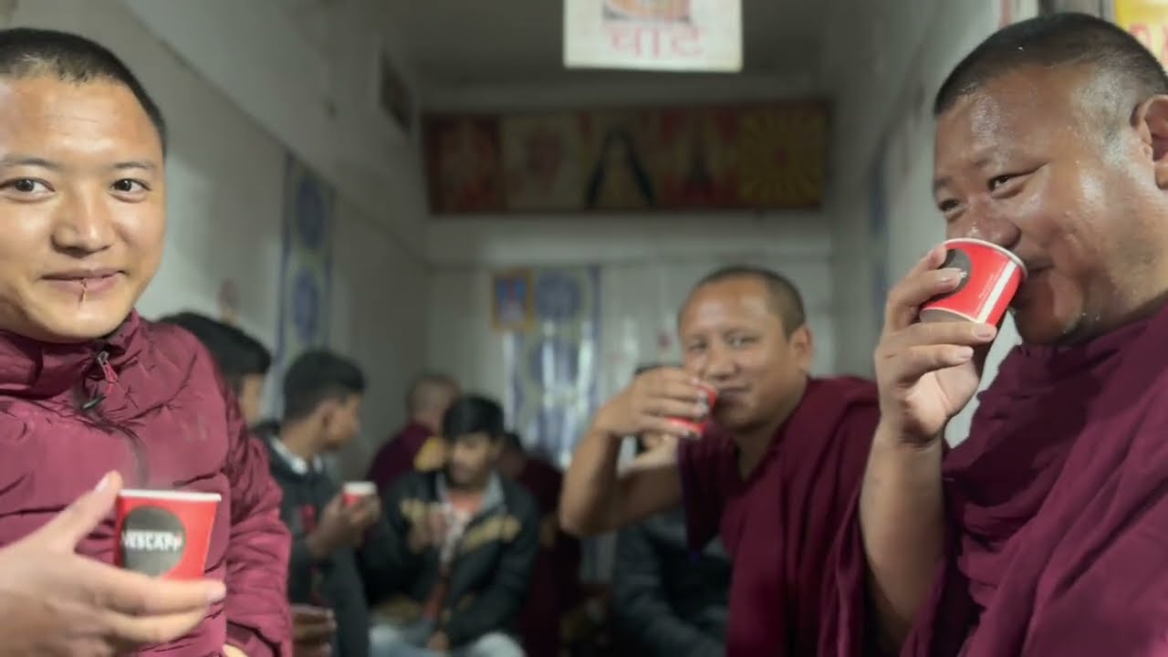 Hustle and bustle of Bodhgaya! #bodhgaya #buddha #bihar# Yardhar8