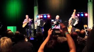 Download lagu Vestkystens vals. Bjørken, Green, P. A. Røstad ork.