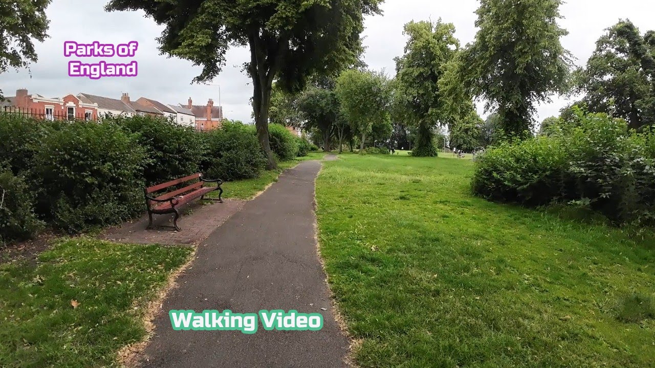 Walking in a park in England | Southfields Park | Loughborough