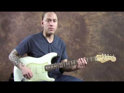 using-the-volume,-tone-and-toggle-switch-on-a-strat-guitar-lesson