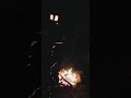 من الشباك لرميلك حالي