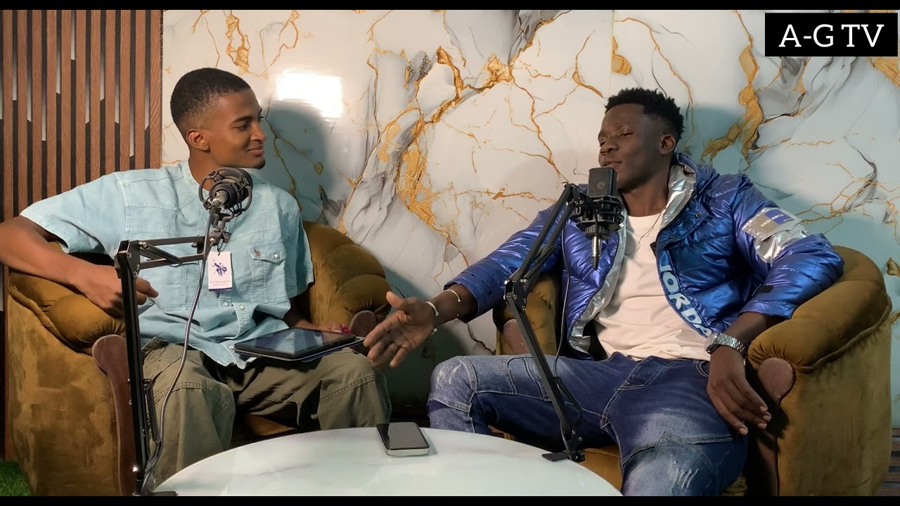 Bb KJ sur le plateau de A-G TV Koutiala 