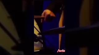  İki Dağın Arasında Kalmışam, Güler Duman  Resimi