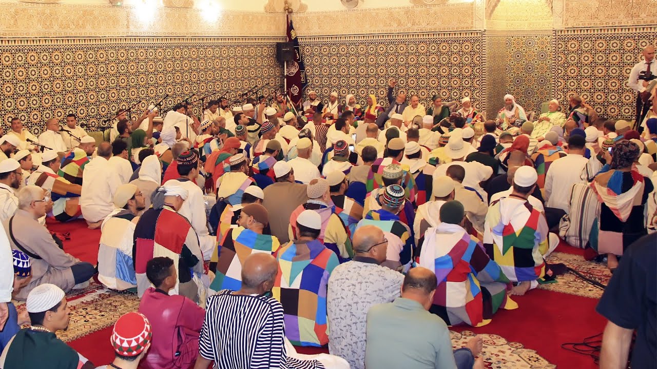 حين تتنافس الحناجر الذهبية في مدح الرسول ﷺ هكذا تكون النتيجة مواويل فوق العادة تتحف موسم مولاي ادريس