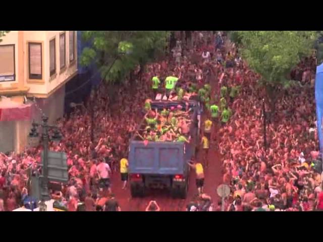 Flying Tomatoes, World's Largest Food Fight