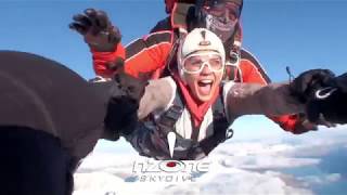 Skydiving by Pri