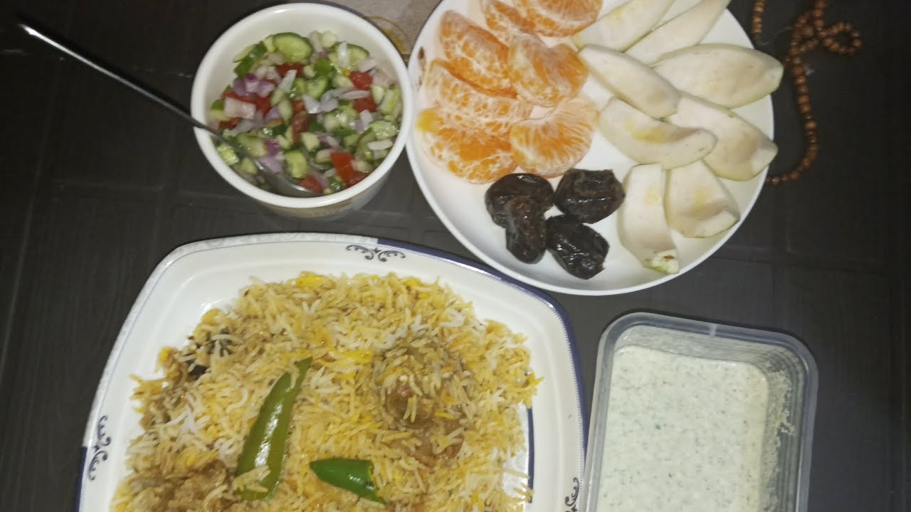 Aaj Nani ke kitchen mein iftari mein bani mutton biryani 15 roze mein