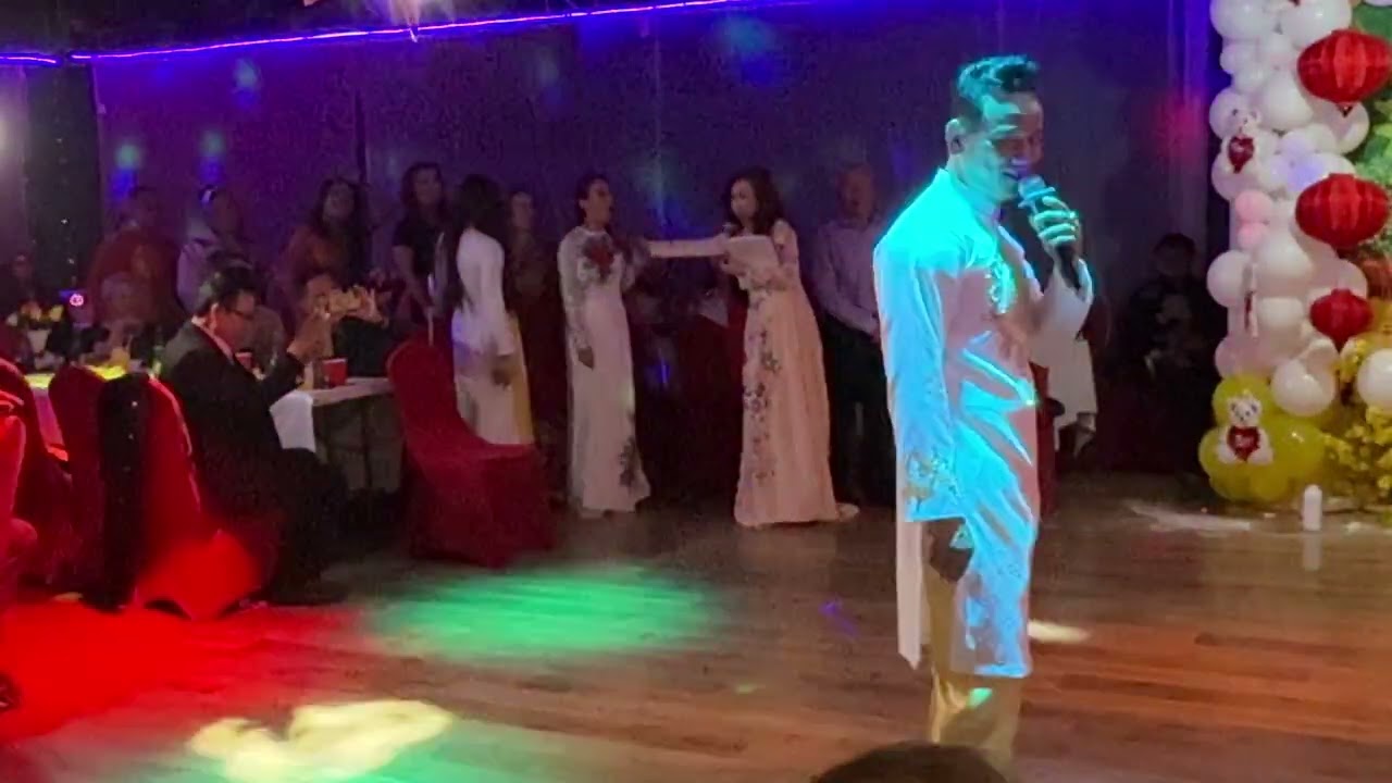 Hội thi áo dài tại HVDance Club Houston 