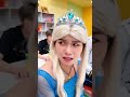 王子给艾莎做零食书包#kpop #shorts #humor
