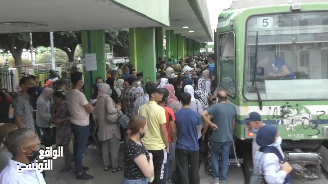 Réalitétunisienne الإكتظاظ في وسائل النقل... معاناة يومية للمواطنين