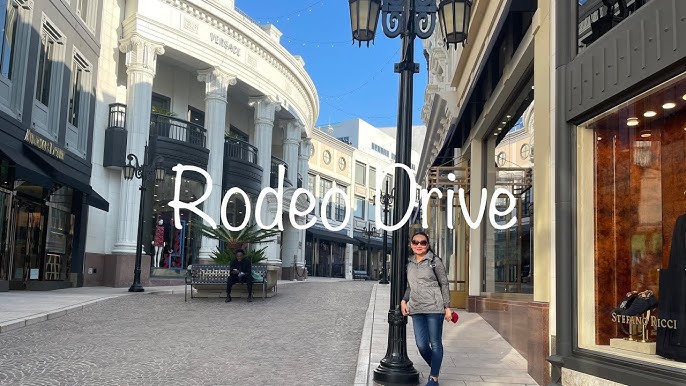 Rockin' around Rodeo Drive for the holidays - Beverly Press & Park