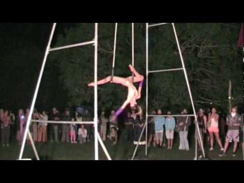 Lucia Carbines - Aerial Performances
