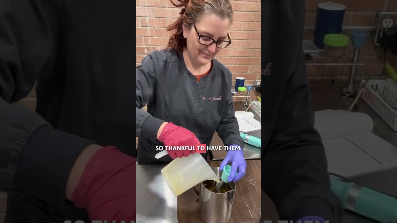 Happy New Year my dear soapy friends! Here's the first soap of 2025.