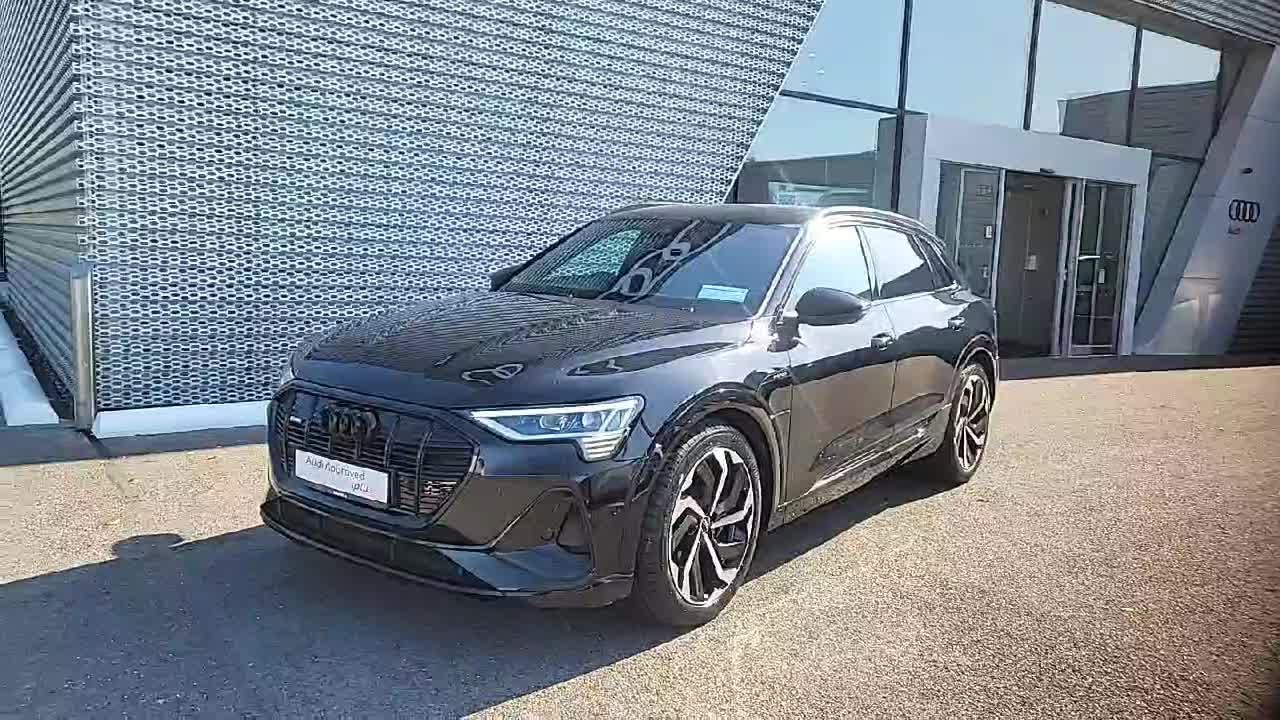 YE23HYV - 2023 Audi E-Tron E-Tron Black Edition 50 Quat Black
