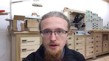 Coupling QED and QCD To Gravity (yes, I know that quantum gravity is nonrenormalizable)