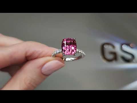 Ring with purple-pink rubellite 4.51 carats and diamonds in 18K white gold Video  № 1