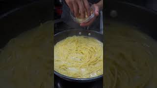 LEMON LINGUINE 🍝🍋💛 soooo creamy... #asmr #recipe screenshot 5