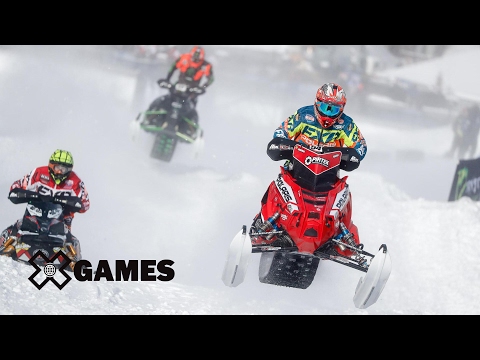 Video: So Laufen Schneemobilrennen