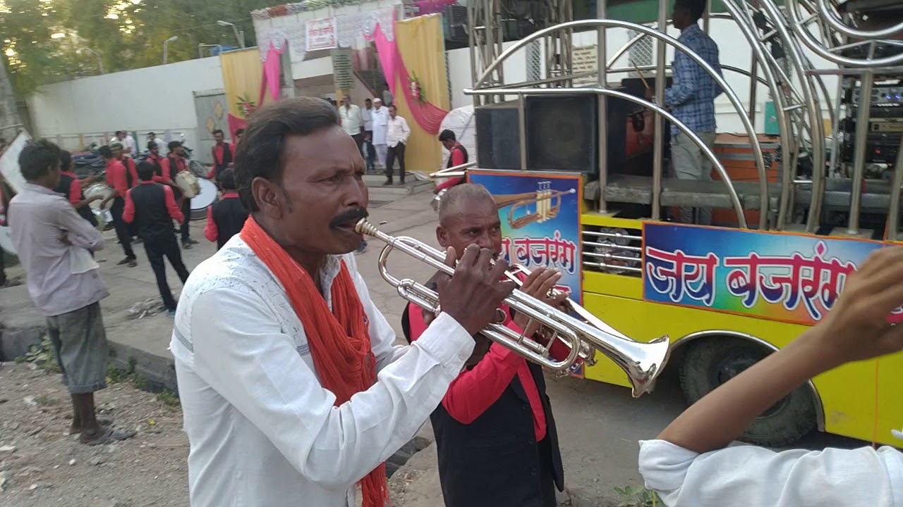 सुखकर्ता दुःखहर्ता गणपती आरती BY जय बजरंग बँन्ड अमळनेर