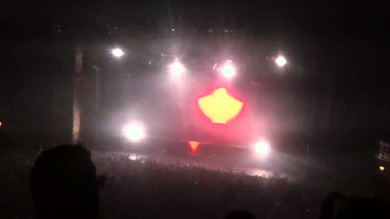 Porter Robinson Unison Knife Party Remix Live Chicago 12 3 Youtube