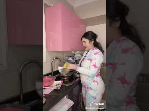 انا ايه خلاني اتجوز واقعد في البيت وابوز وانكد علي حالي وحال الي جابوني