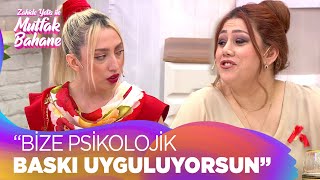 Sema Ve Gökhan Çiftinin Masasından Gergin Anlar - Zahide Yetiş Ile Mutfak Bahane 25 Ocak 2022