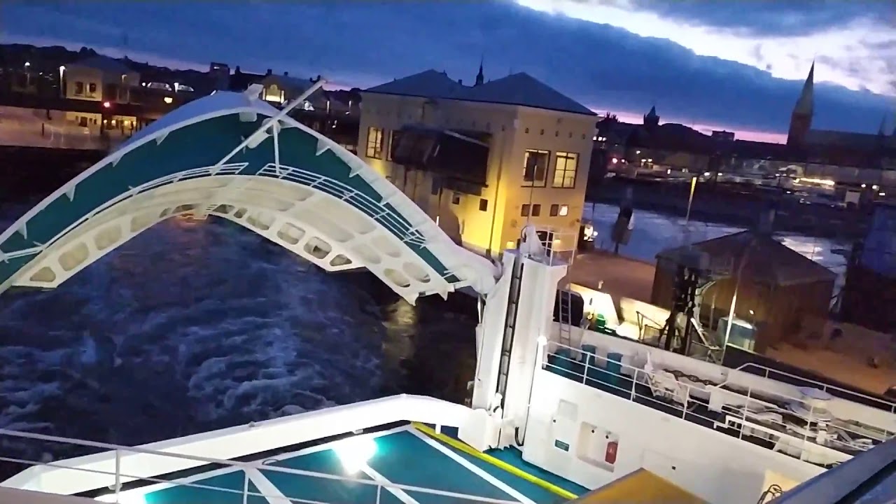 Паром из Дании в Швецию - YouTube