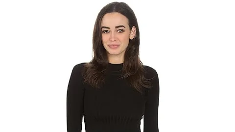 Sarah Stephens Gets 'Dirty and Ugly' For Role in '...