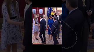 Why He Didnt Shake With Queen Latiza? .