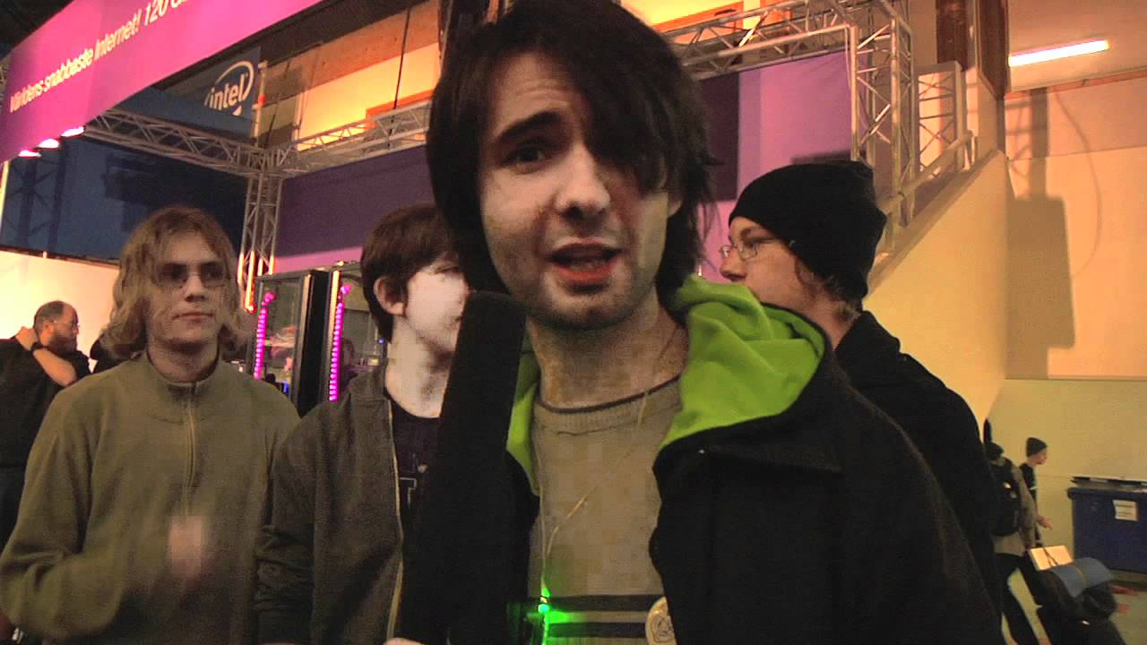 Athene and Razer @ DreamHack Winter 2011: Day Four