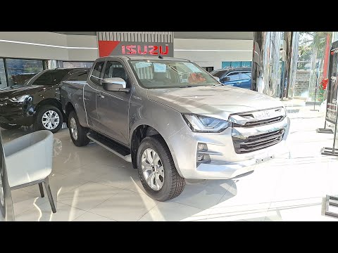 (ReUpload) รุ่นนี้ขายดีมากๆสวยน่าใช้จริง Isuzu D-Max V-Cross 4x4 C-Cab 4x4 3.0 Z MT สีเงิน 8.82 แสน