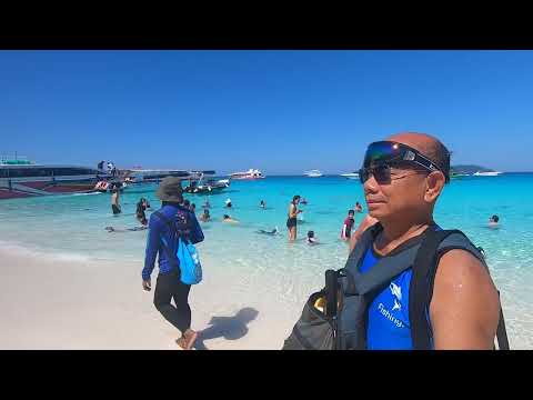 ชายหาดเกาะเมี่ยง เกาะสี่ หมู่เกาะสิมิลัน 2022 DecemberGH012921