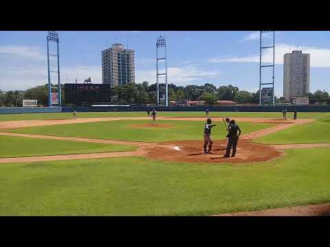 Leslie Anderson regresa a lo grande a la pelota cubana