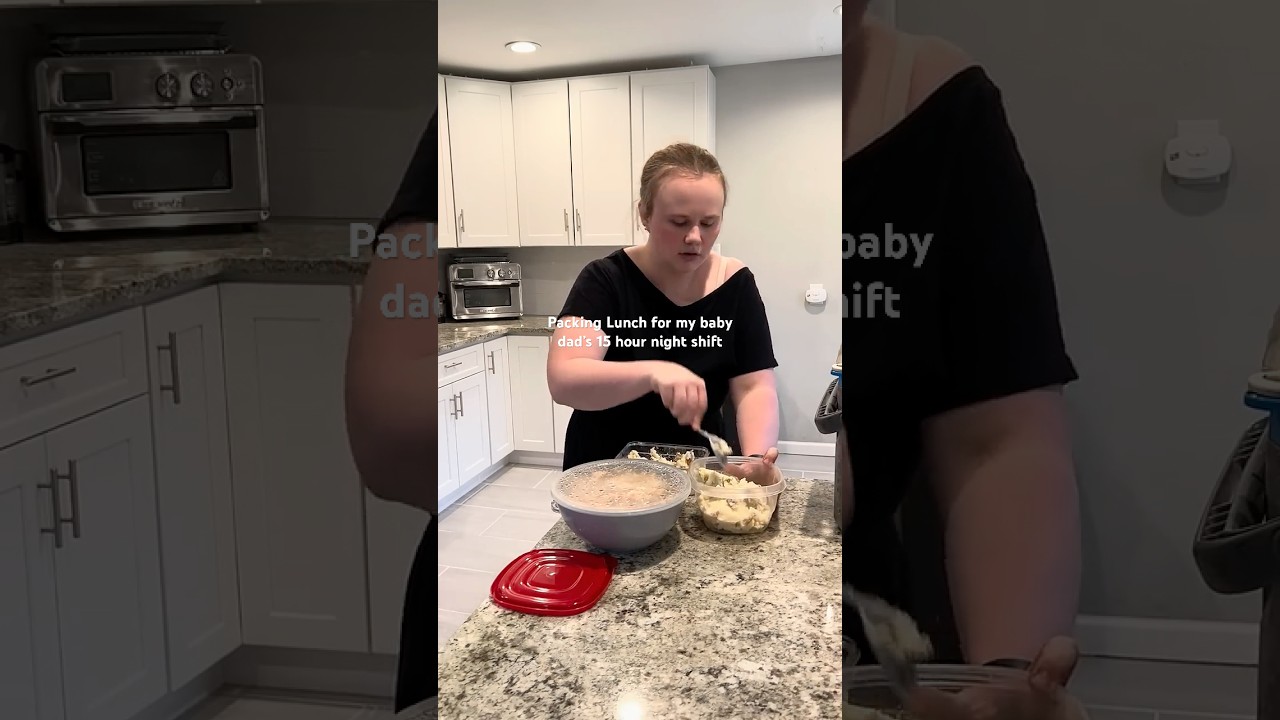 He was only 4 minutes late leaving so not too bad✨ 