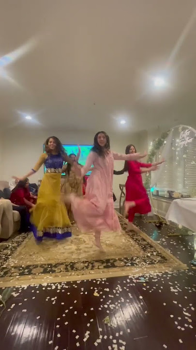 Sangeet dance for your bestie 💖 #sangeet #bollywood #danceshorts #fyp #kanganaranaut #simran #desi