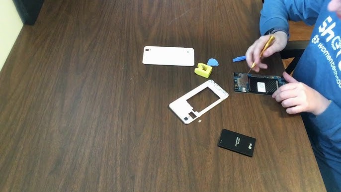 Content Marketing Ideas to Build Authority in Phone Repair