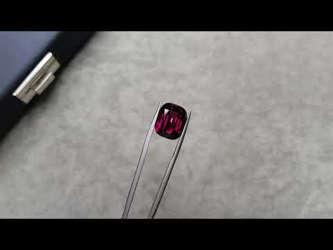 Cushion cut rhodolite garnet 14.97 ct, Tanzania Video  № 2