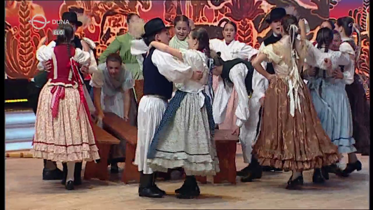 Fölszállott a páva 2016.11.04